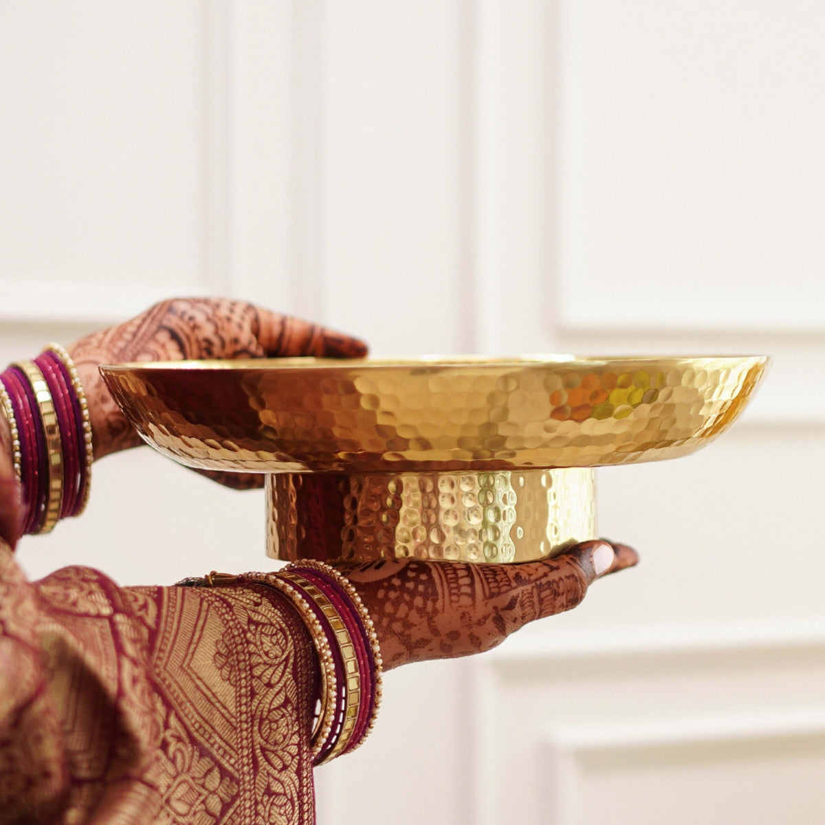 spiro hammered metal tray for decoration gold