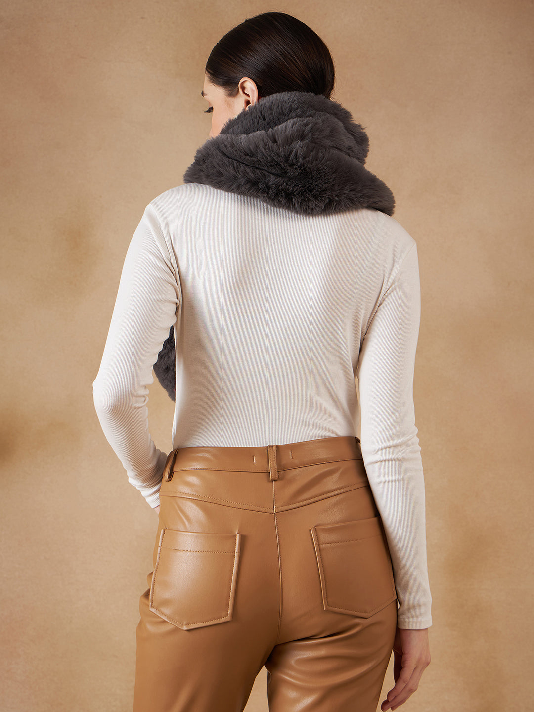 InWeave Slaty Grey Faux Fur Neck Warmer