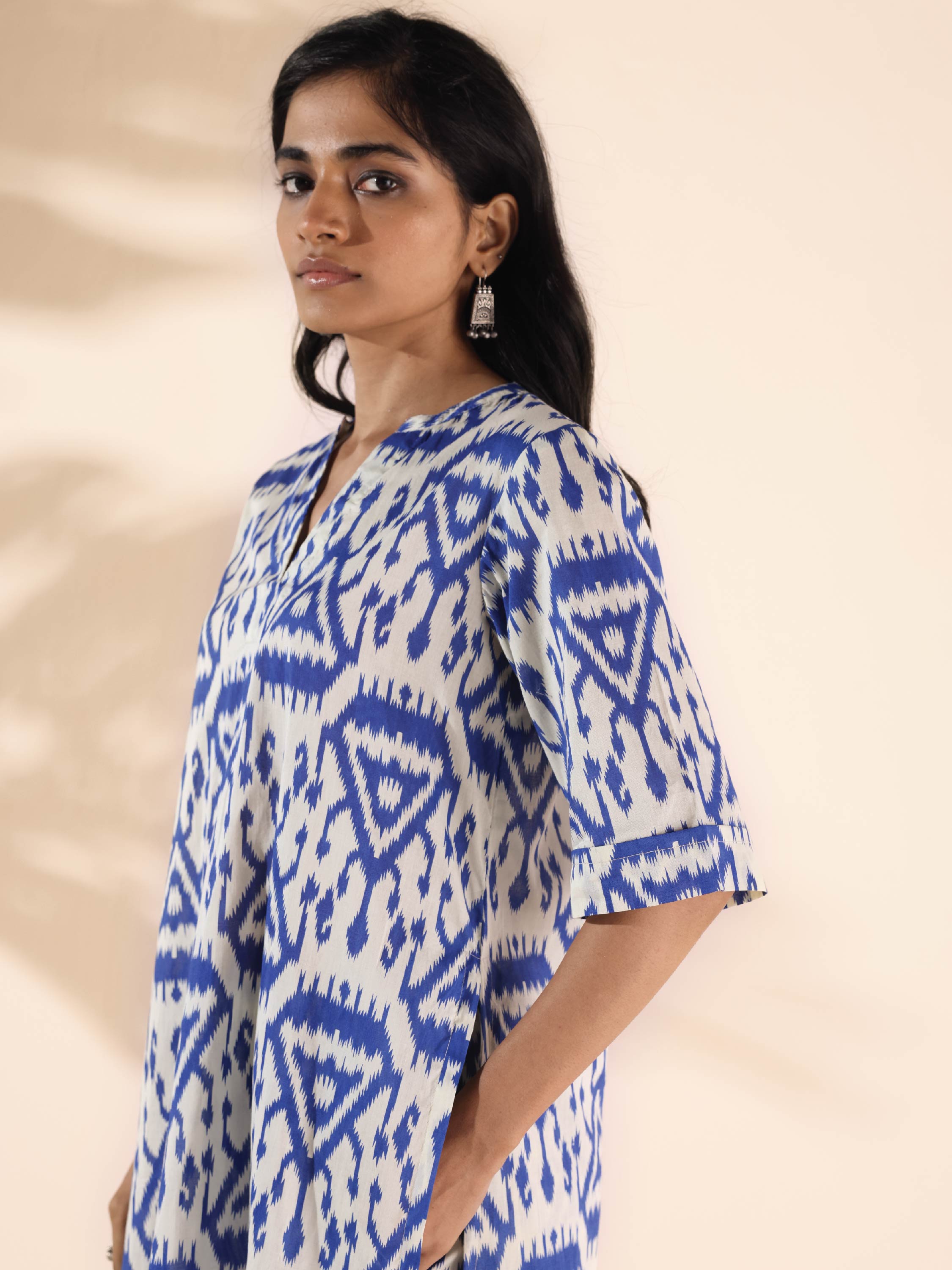 trueBrowns Blue Cotton Ikat High-Low Kurta Pant Set - Distacart