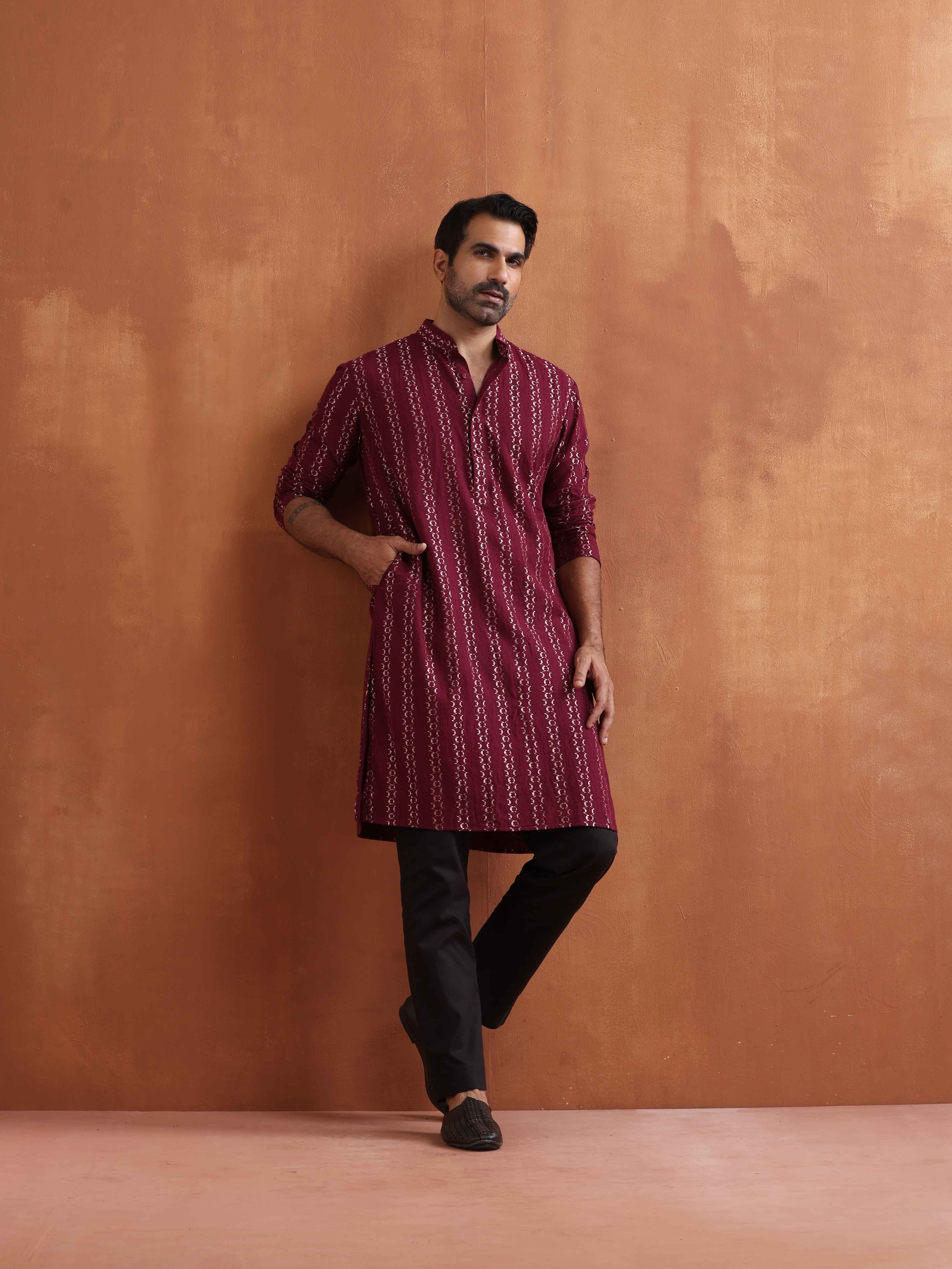 trueBrowns Men's Dark Purple Cotton Dobby Kurta