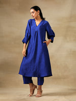 Thumbnail for trueBrowns Blue Textured Silk Puff Sleeve Kurta Pant Set - Distacart