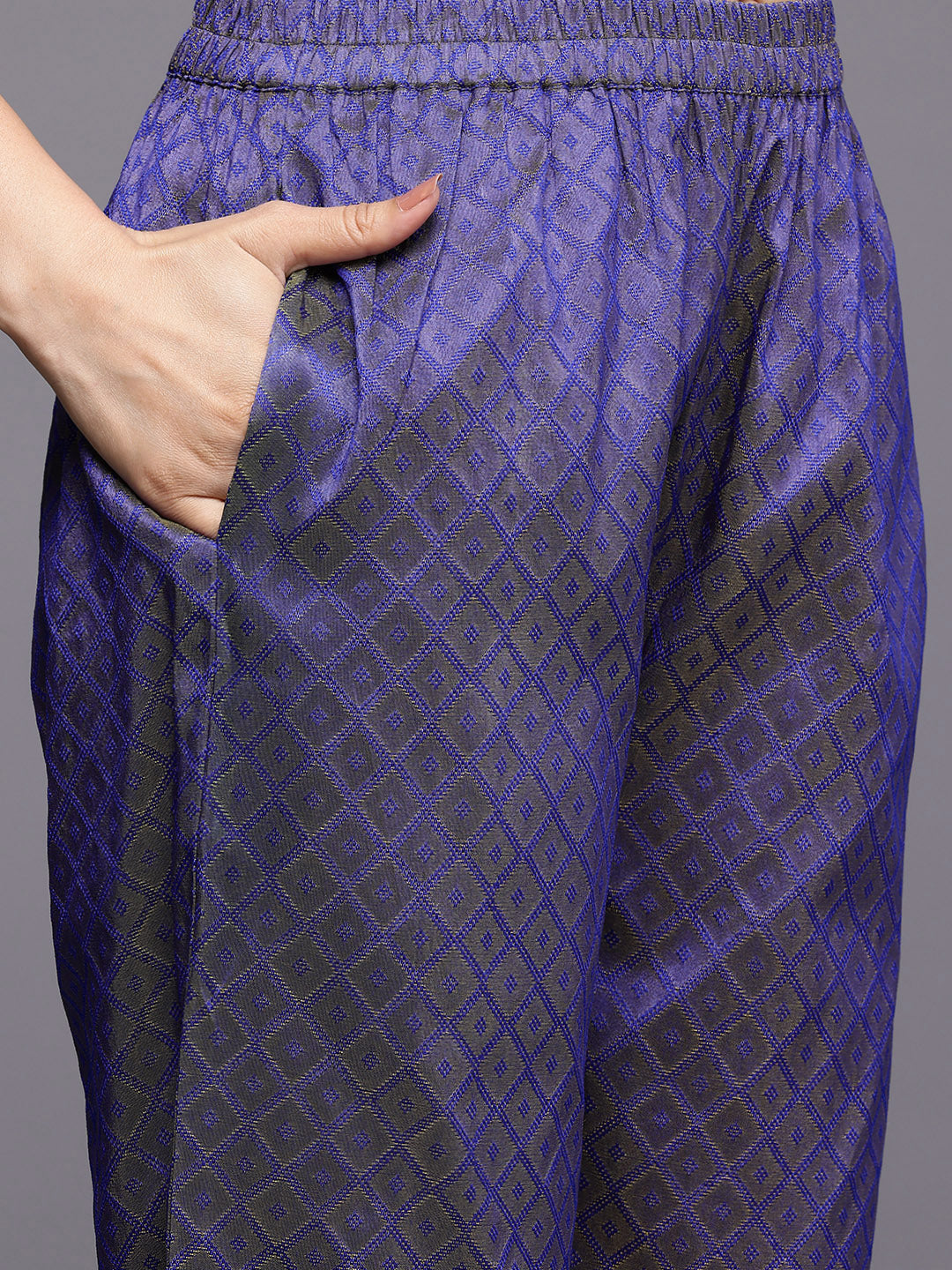 Varanga Women Blue Jacquard V Neck Kurta With Bottom And Dupatta - Distacart