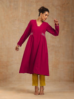 Thumbnail for trueBrowns Rani Pink Velvet Embroidered Kurta - Distacart