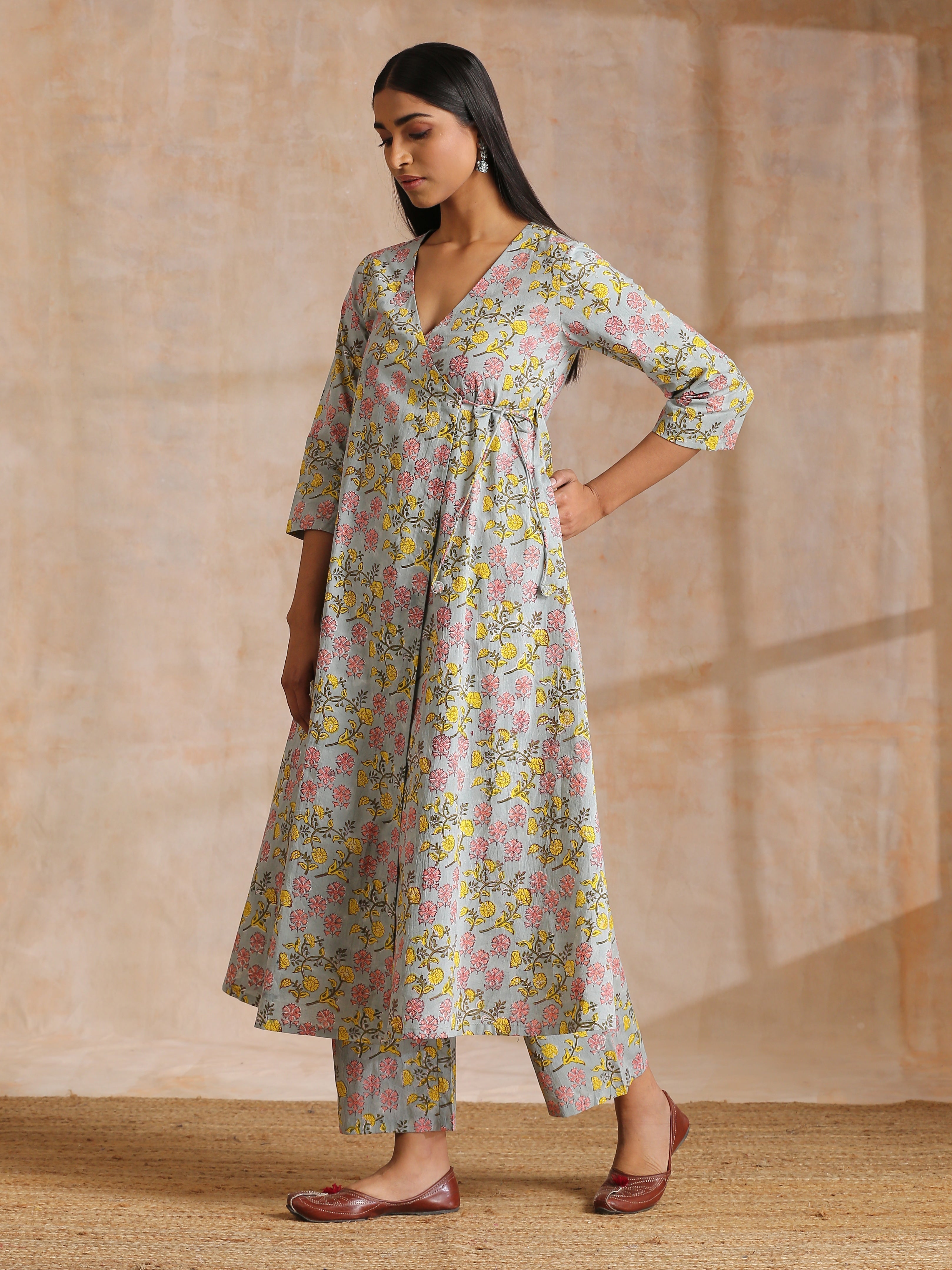 trueBrowns Grey Overall Floral Block Print Cotton Angrakha Kurta Pant Set - Distacart