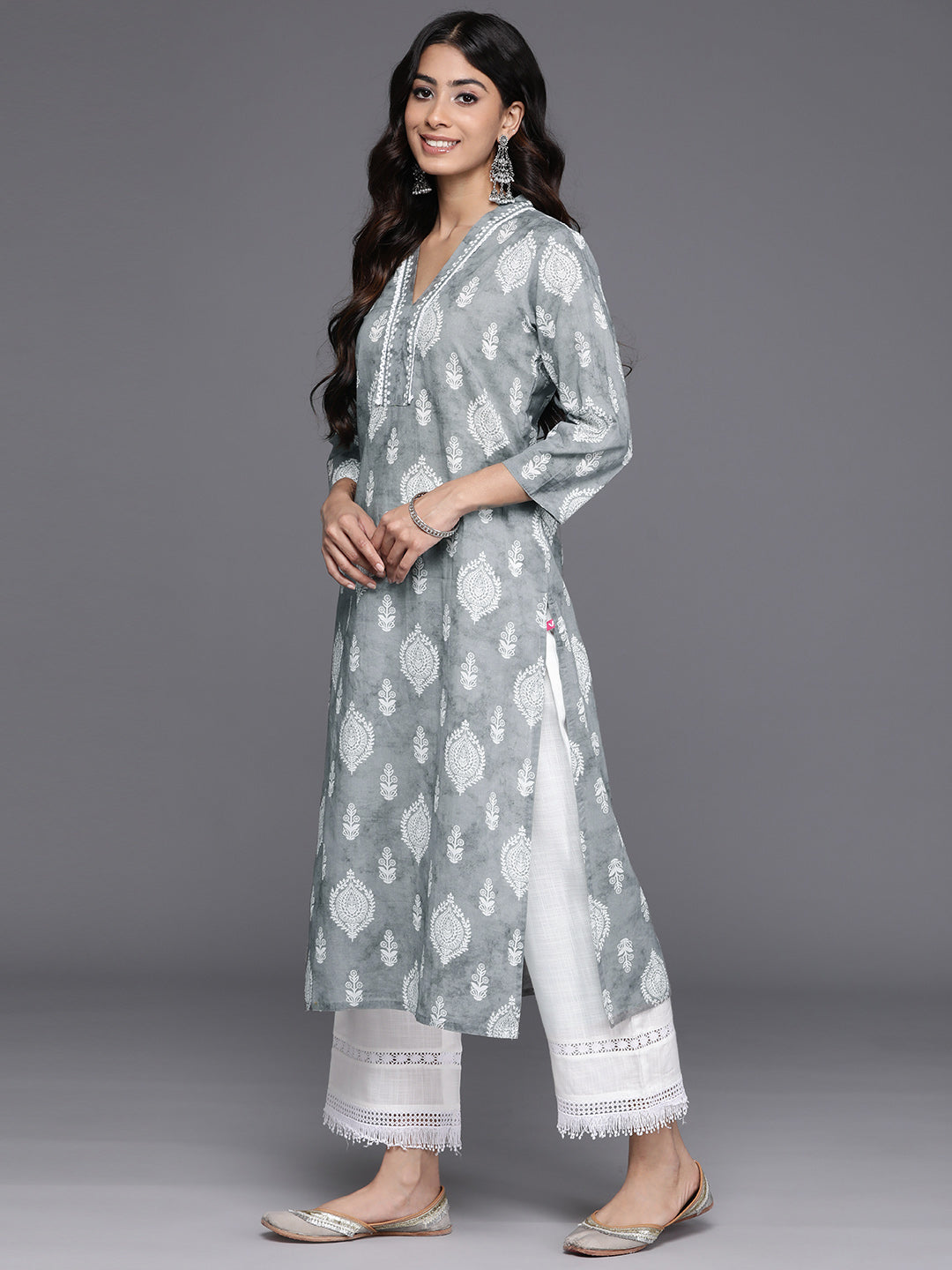 Varanga Women Grey 3/4Th Sleeve, V Neck Collared Kurta - Distacart