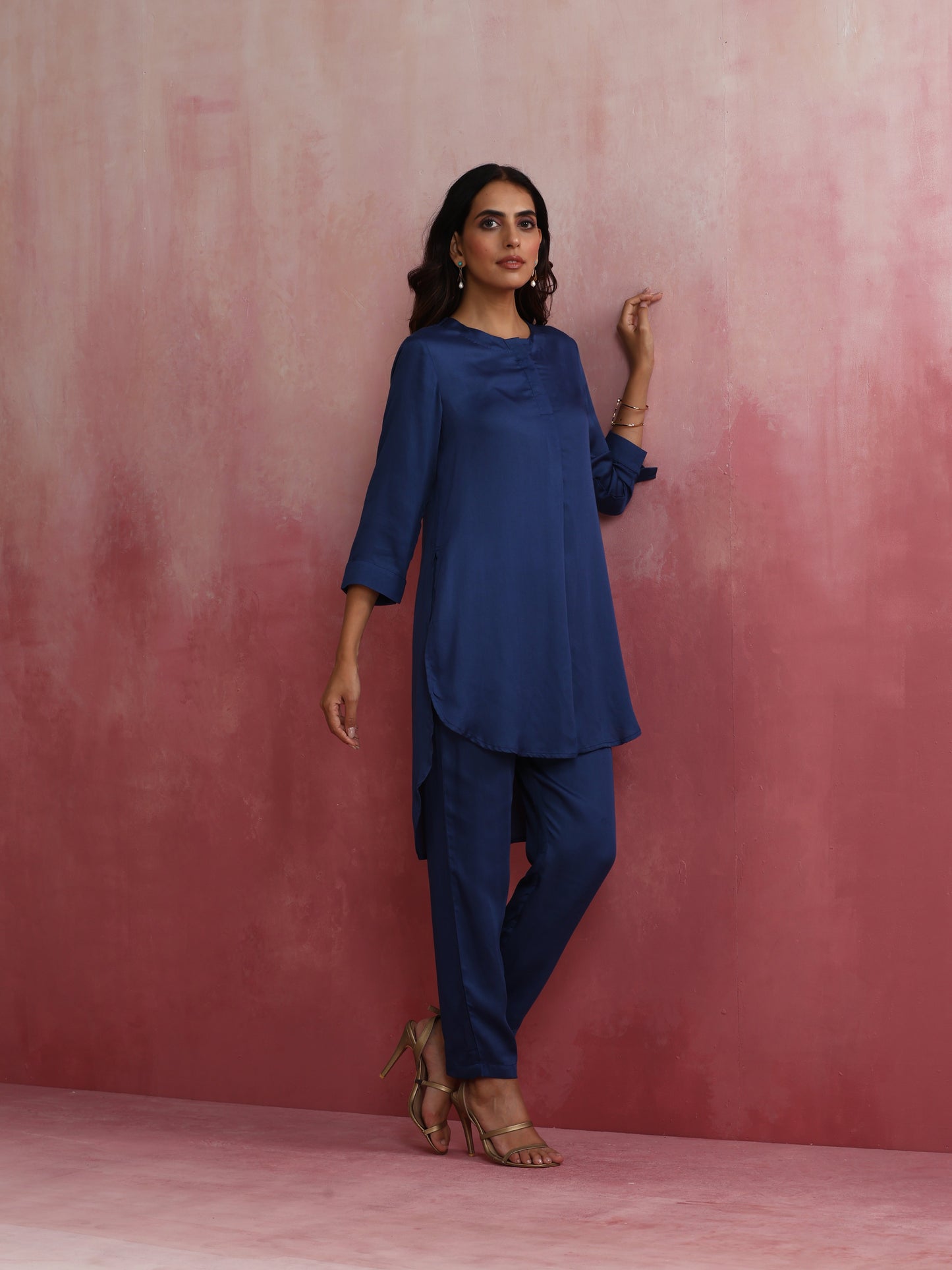 trueBrowns Blue Modal High Low Kurta Co-ord Set - Distacart
