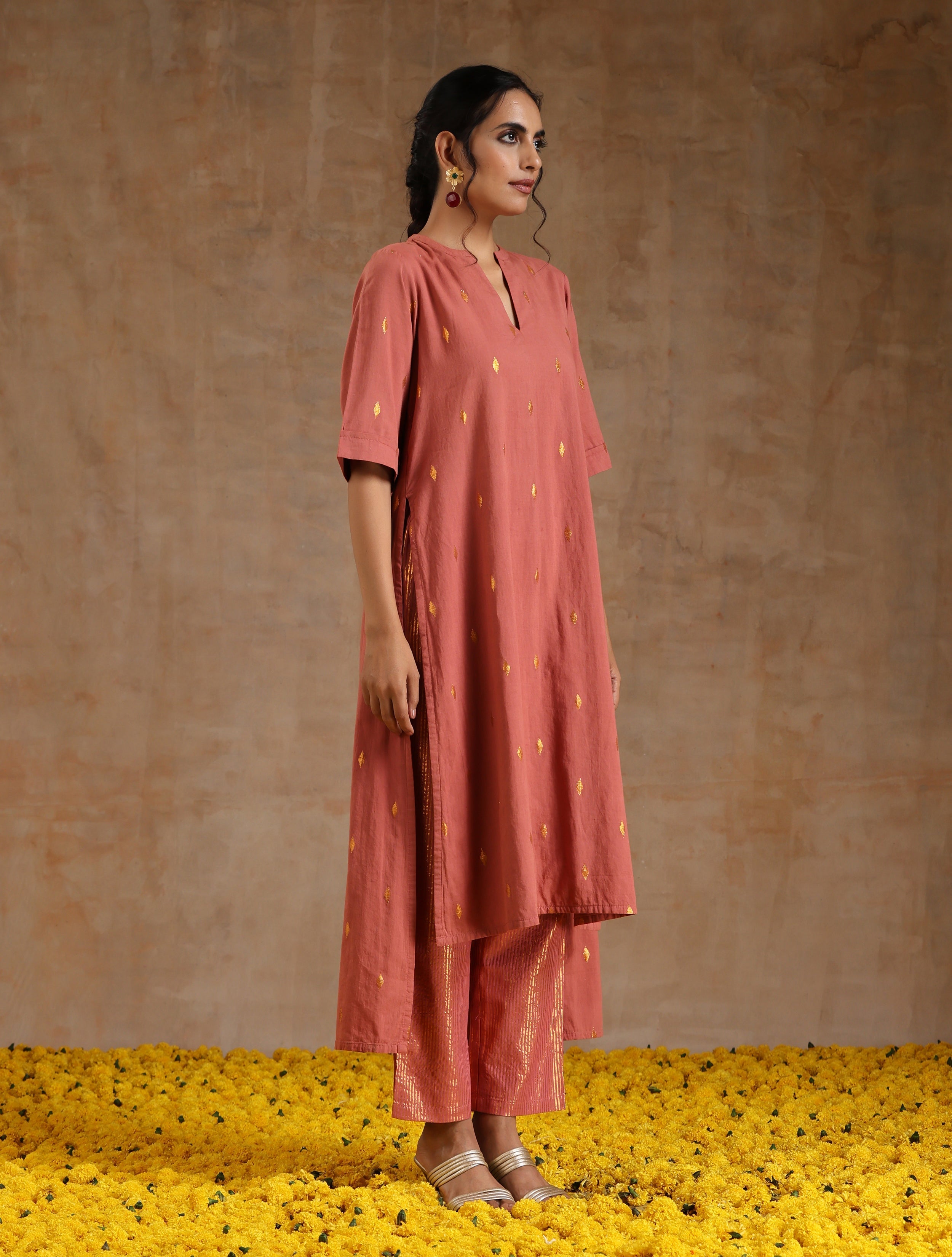 trueBrowns Blush Gold Cotton Relaxed High-Low Kurta Set - Distacart