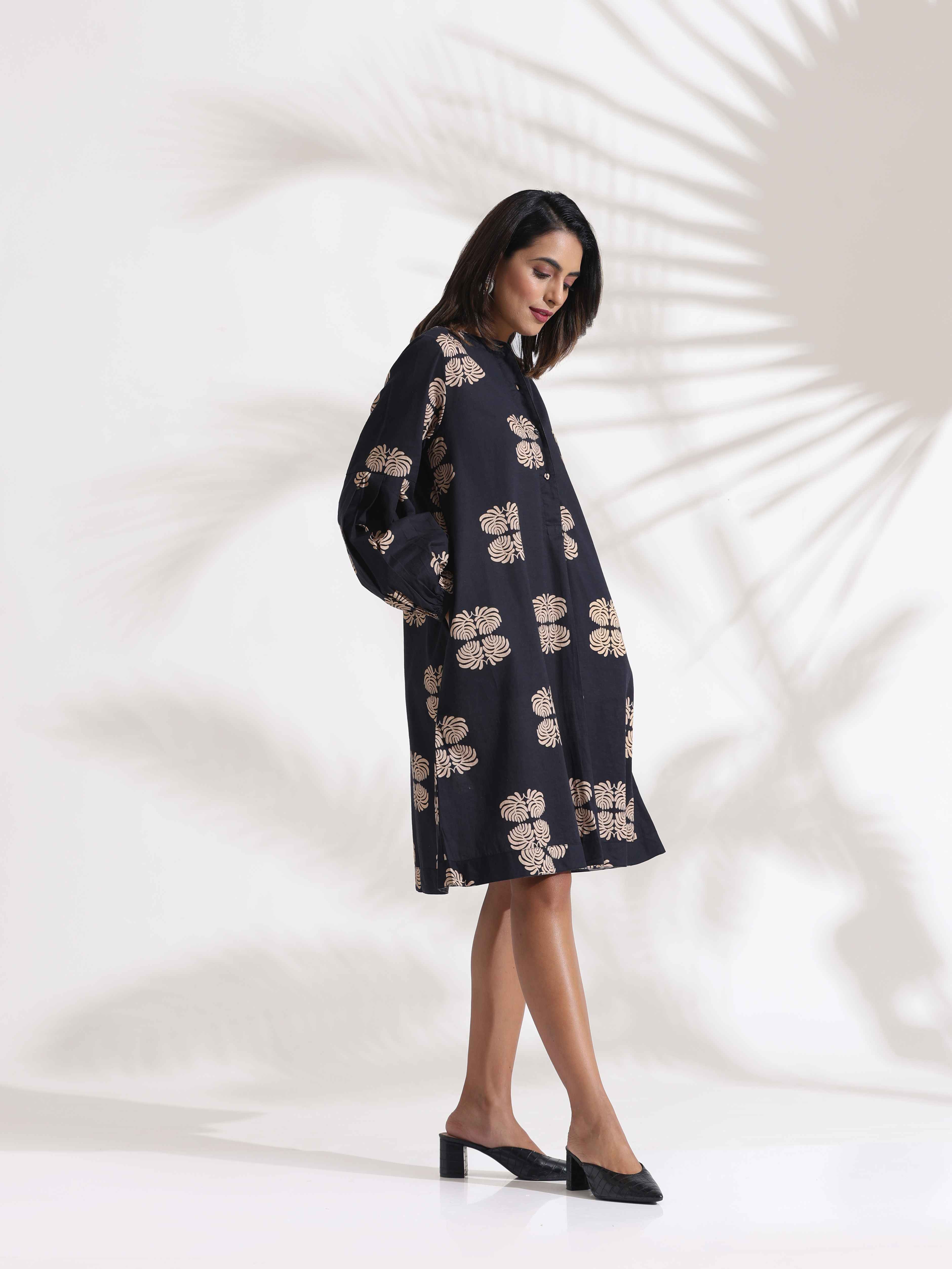trueBrowns Black Cotton Print Short Dress