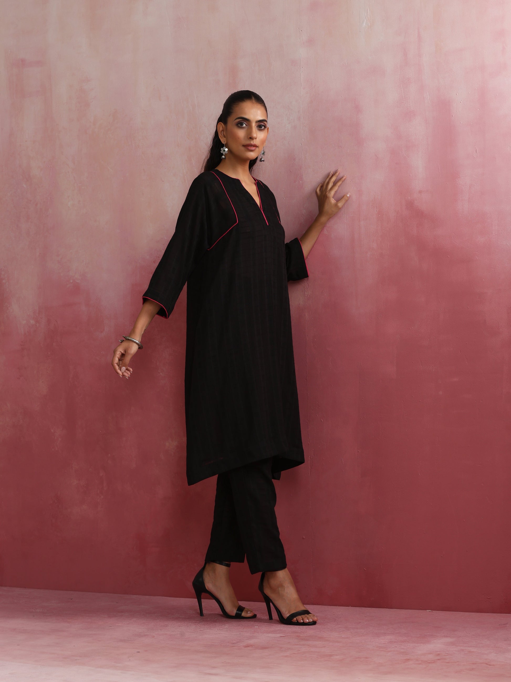 trueBrowns Black Cotton Dobby Kurta Co-ord set - Distacart