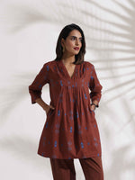 Thumbnail for trueBrowns Brown Cotton Print Pleated Top & Pants Co-ord Set