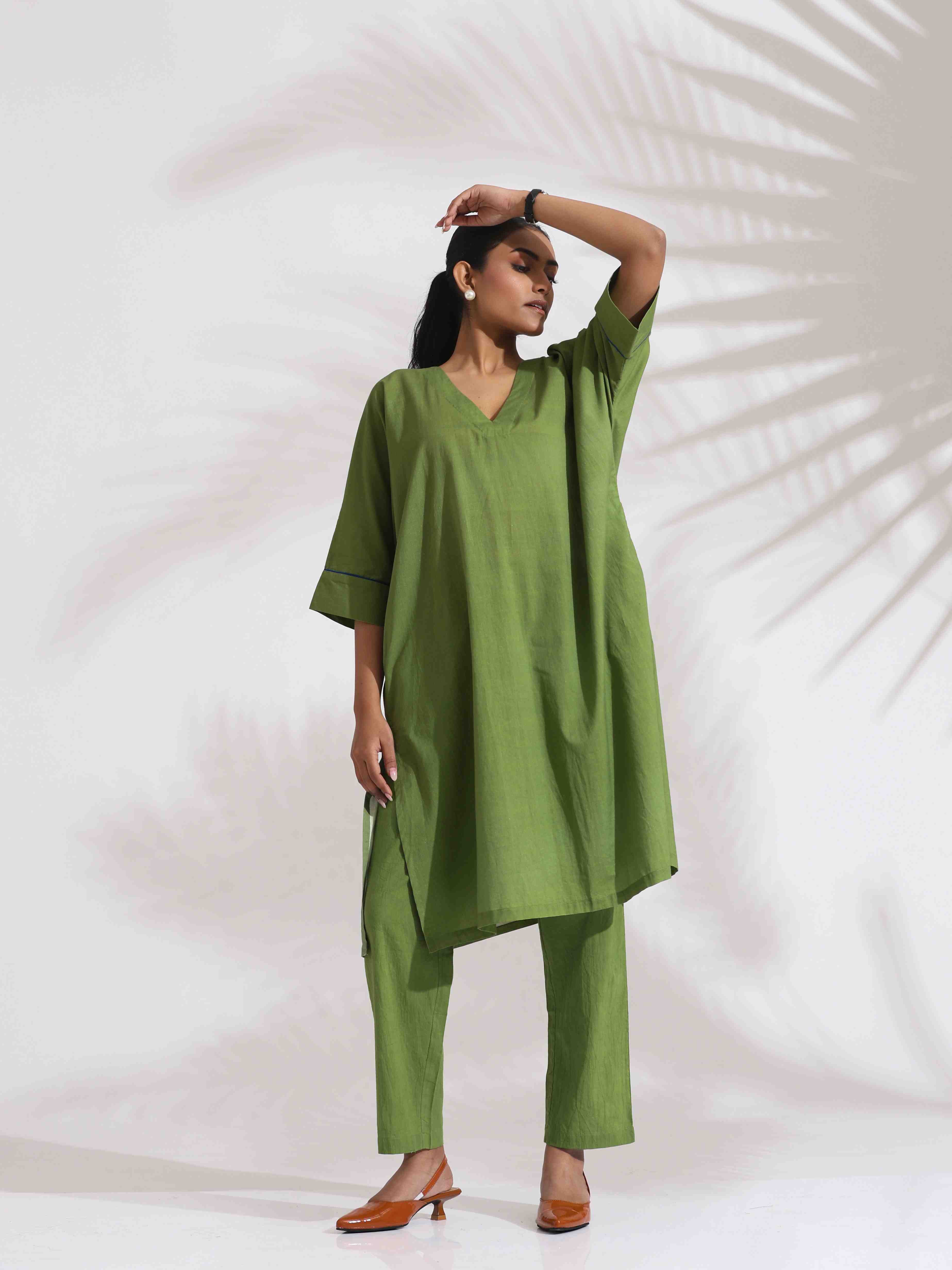 trueBrowns Green Cotton Placement Print Kurta Co-ord Set
