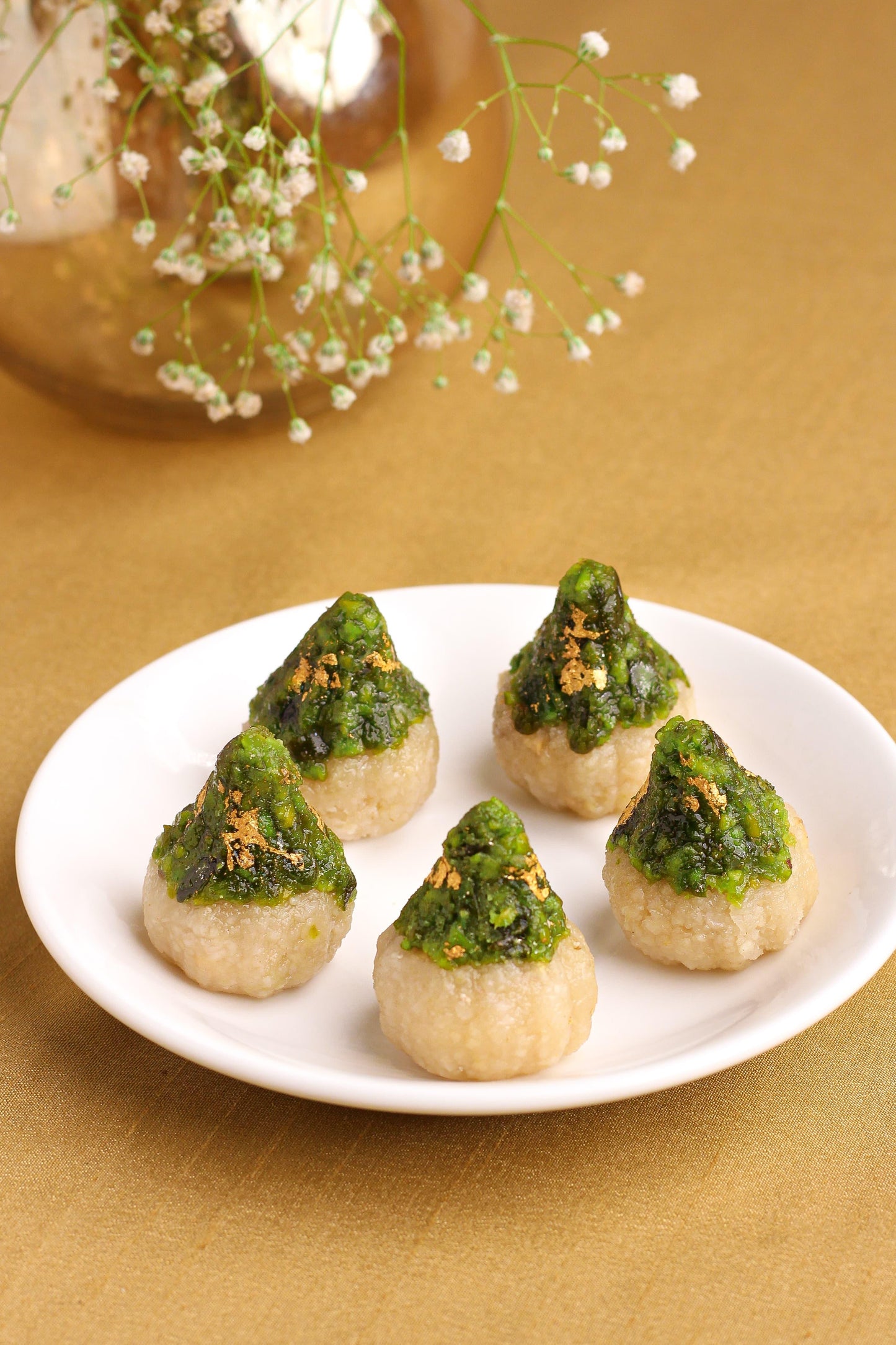 pista and cashew modak with pichwai box