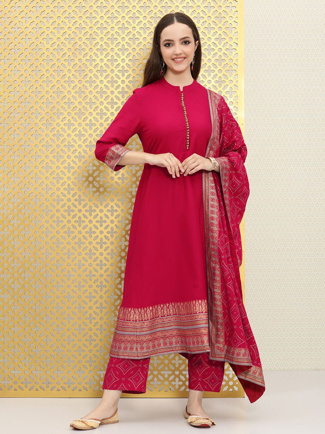 Ode by House of Pataudi Women Pink Bandhani Kurta with Trousers & With Dupatta - Distacart