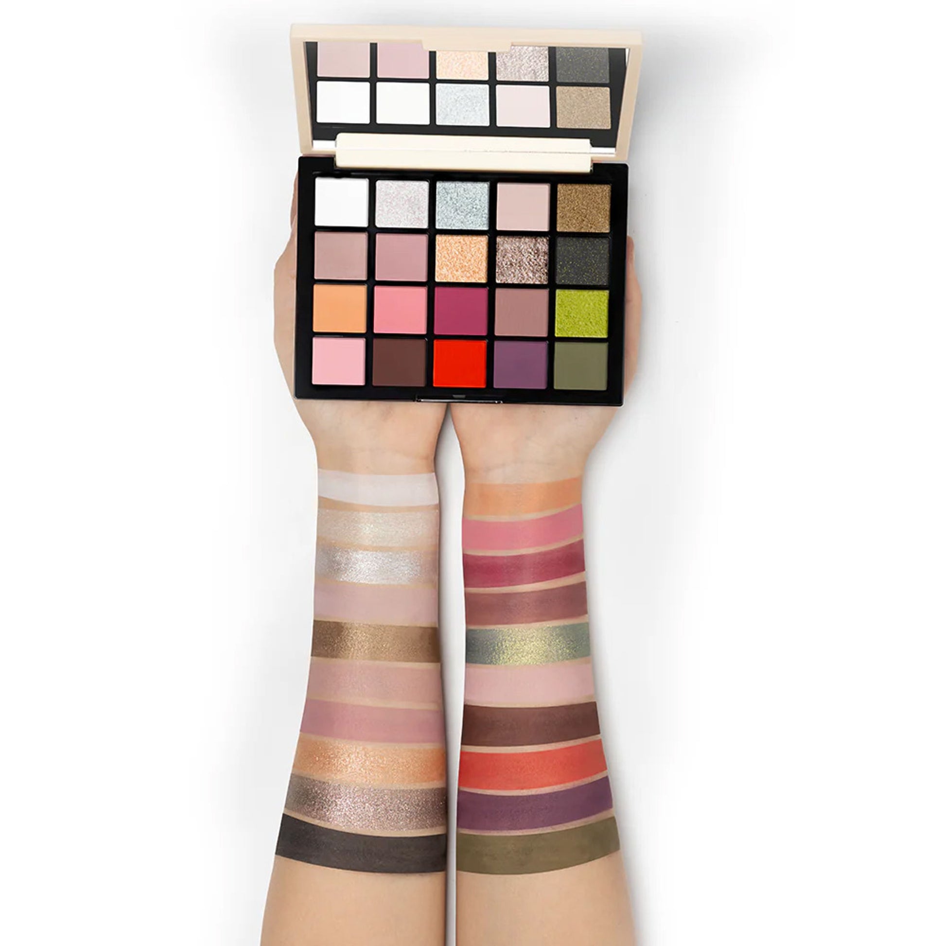 Character Shadow Gallery 20 Color Eyeshadow Palette - Sge002 - Distacart