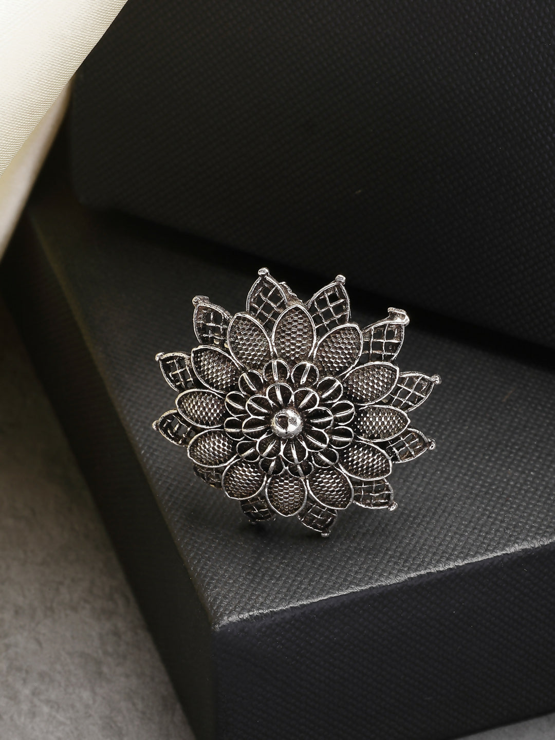 NVR Women's Silver-Toned Floral Shape Adjustable Finger Ring - Distacart