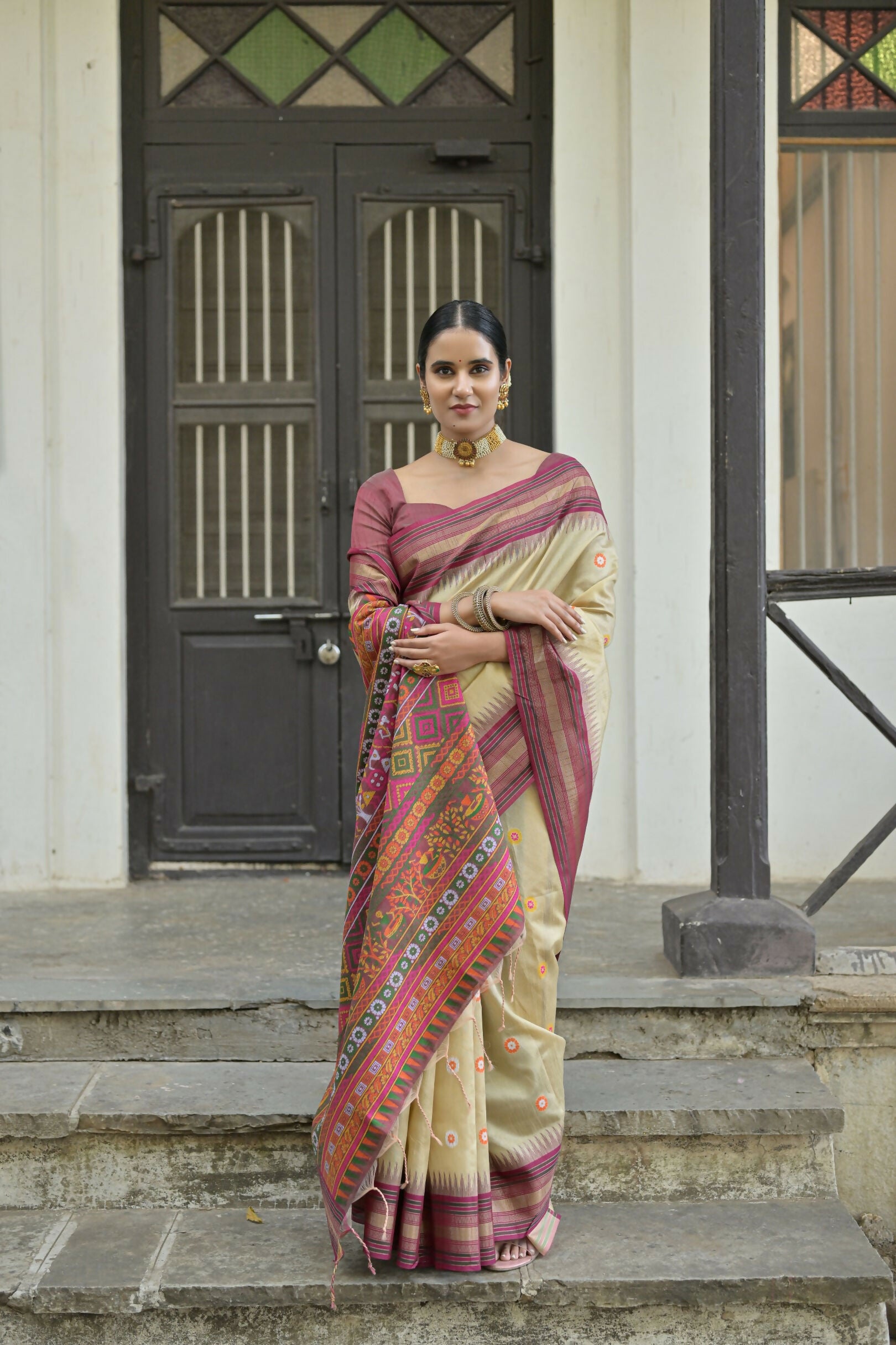 Vishnu Weaves Women's Chiku Handloom Raw Silk Saree with Blouse - Distacart