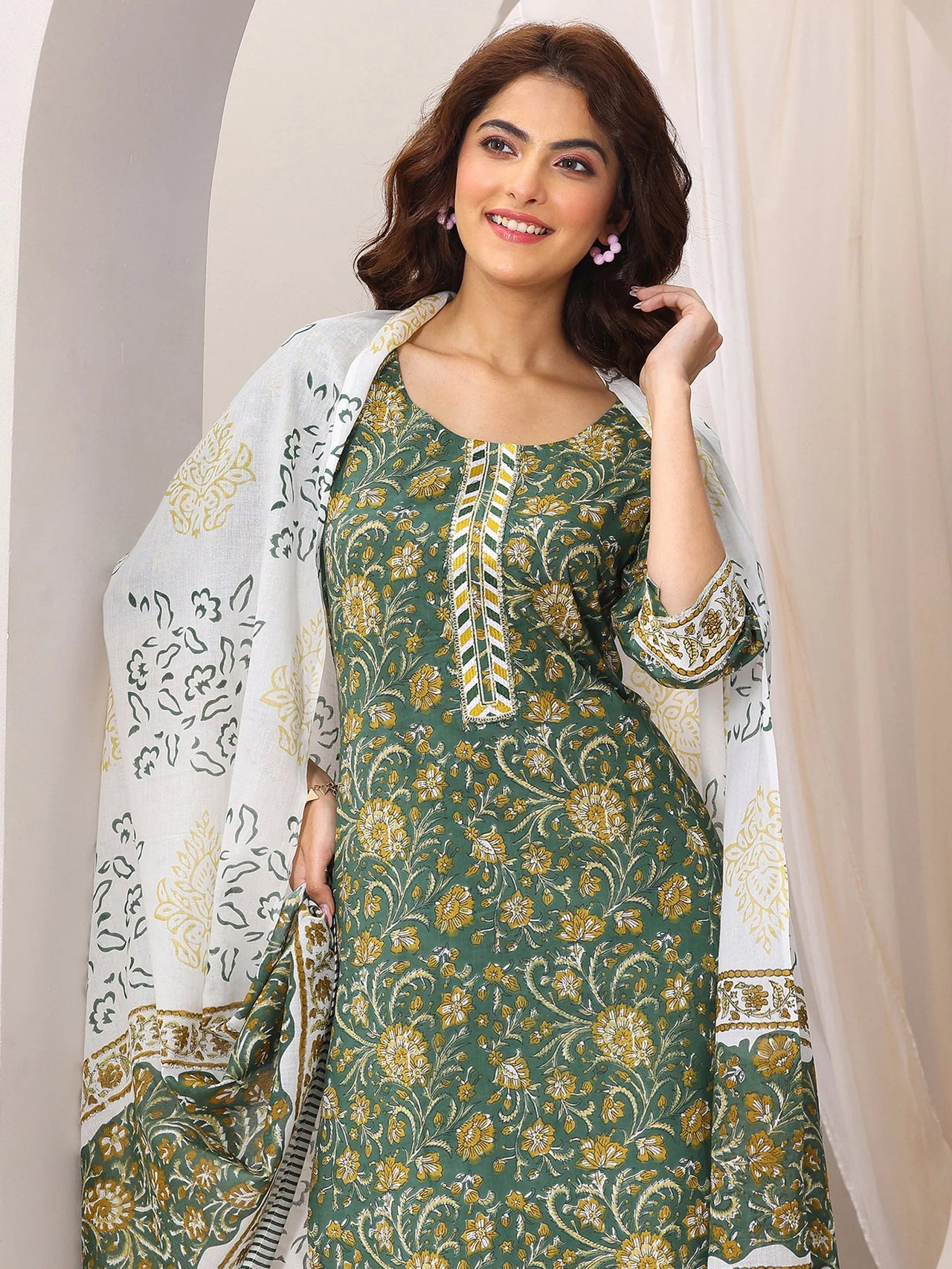 https://cdn.shopify.com/s/files/1/0341/4805/7228/files/400081O_4_2883e9db-b534-4d7d-98f8-09da0f000432.jpg?v=1742366476