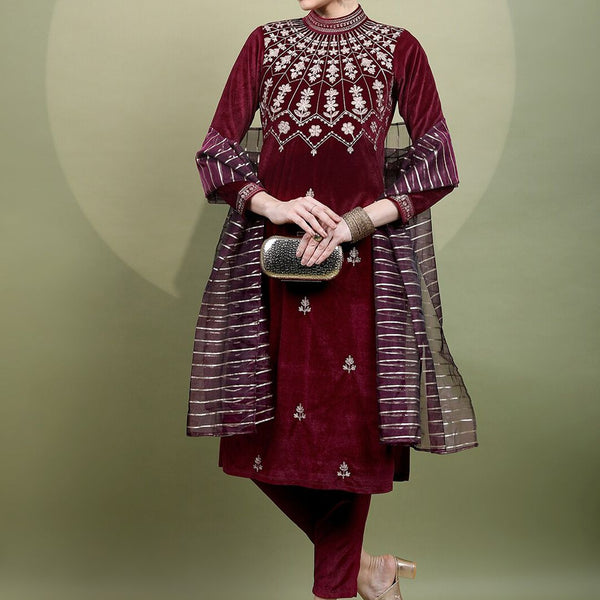 Vishudh Women Floral Embroidered Knitted Velvet Kurta with Trousers & With Dupatta - Distacart