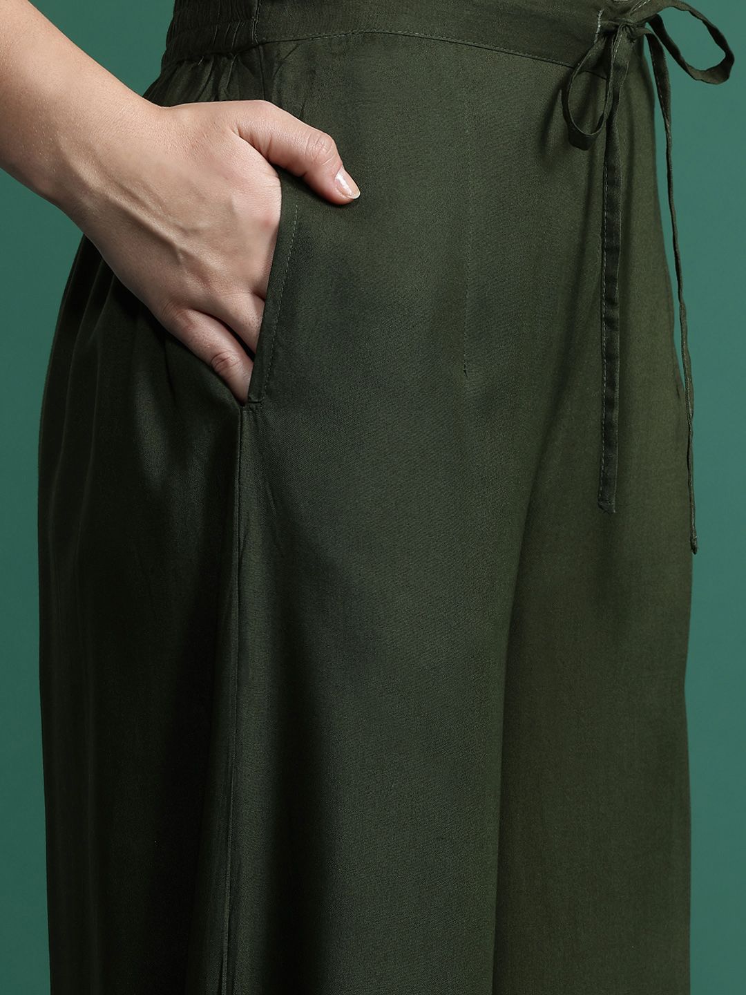 Indo Era Ethnic Motifs Embroidered Thread Work Kurta with Salwar & With Dupatta