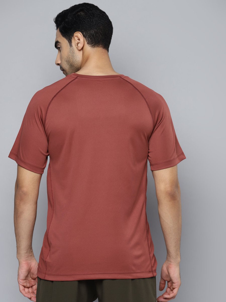 Alcis Men Rust Slim Fit T-shirt - Distacart