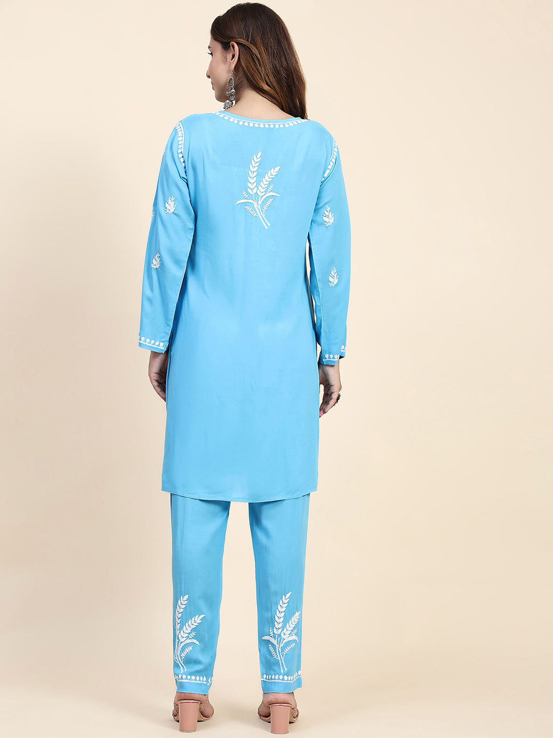 HOUSE OF KARI Floral Embroidered Chikankari Pure Cotton Straight Kurta With Trousers - Distacart