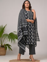 Thumbnail for Swasti Plus Size Printed Sequinned Pure Cotton Straight Kurta With Trousers & Dupatta - Distacart
