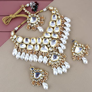 Tehzeeb Creations Meenakari Gold-Polished White color pentagon shape Uncut Kundan Combo Necklace Set - Distacart