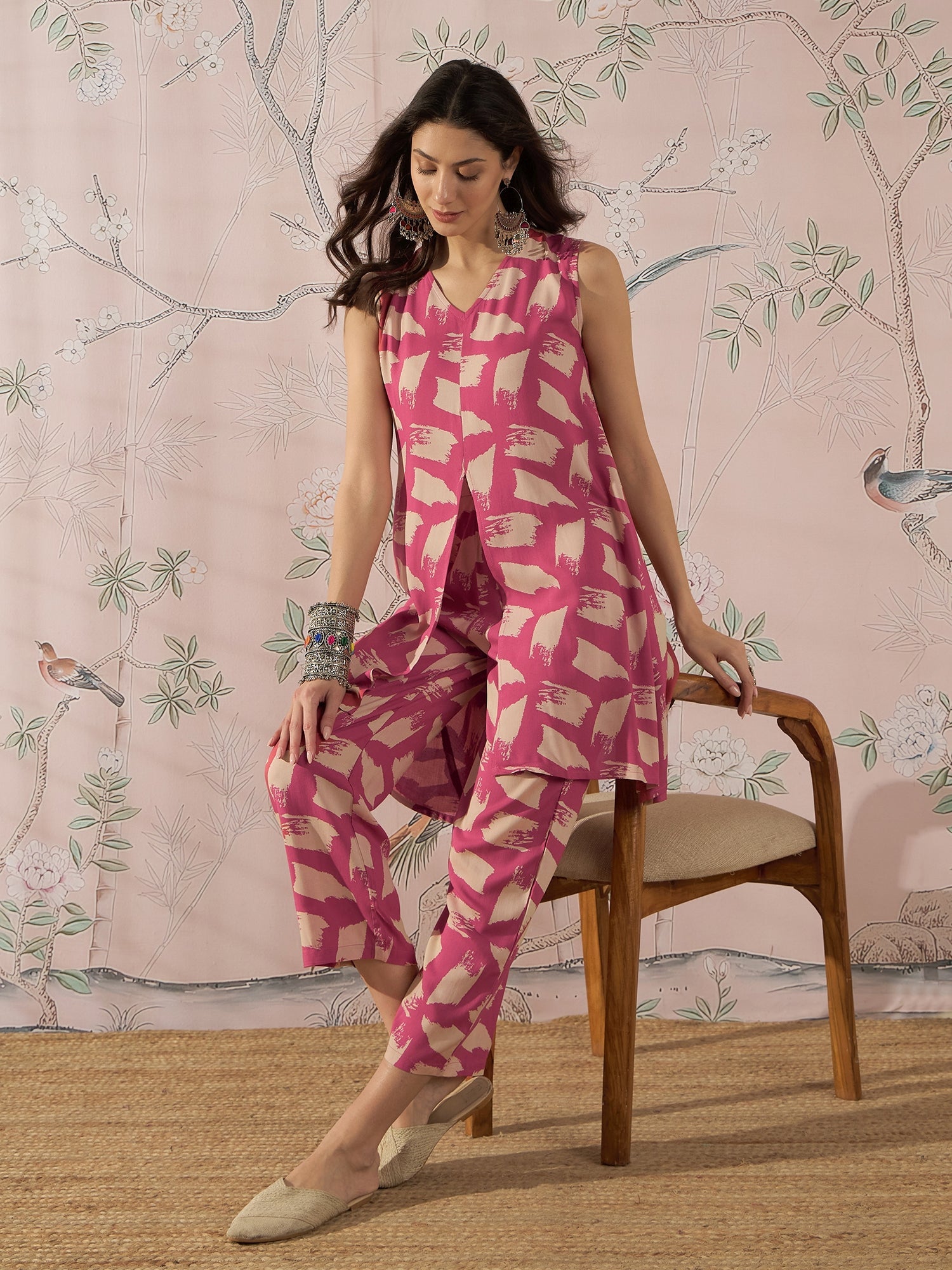 InWeave Punch Pink Beige Slit Kurta Set - Distacart