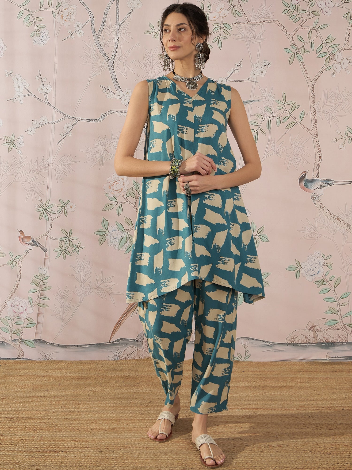 InWeave Marin Teal Beige Slit Kurta Set - Distacart