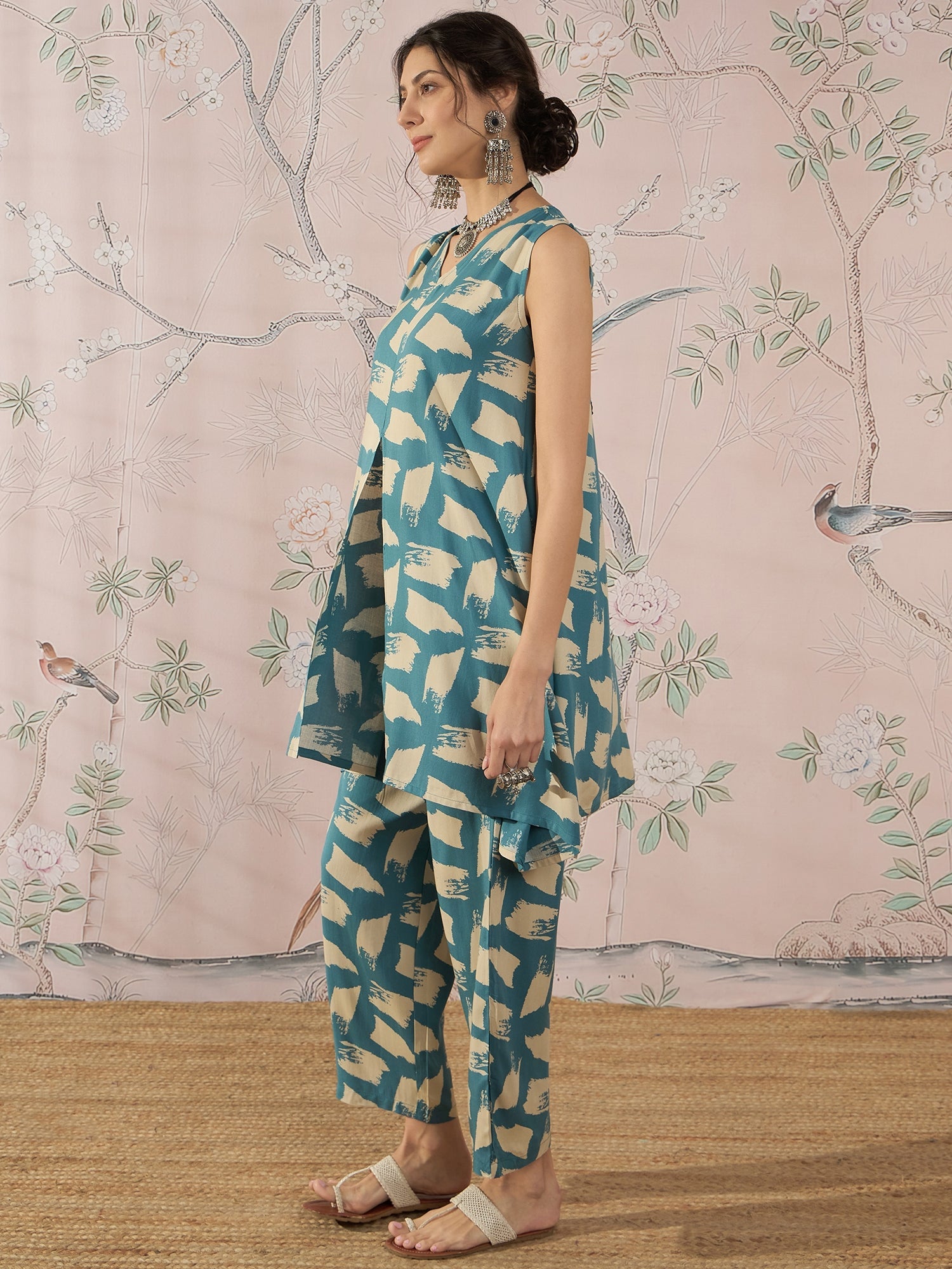 InWeave Marin Teal Beige Slit Kurta Set - Distacart