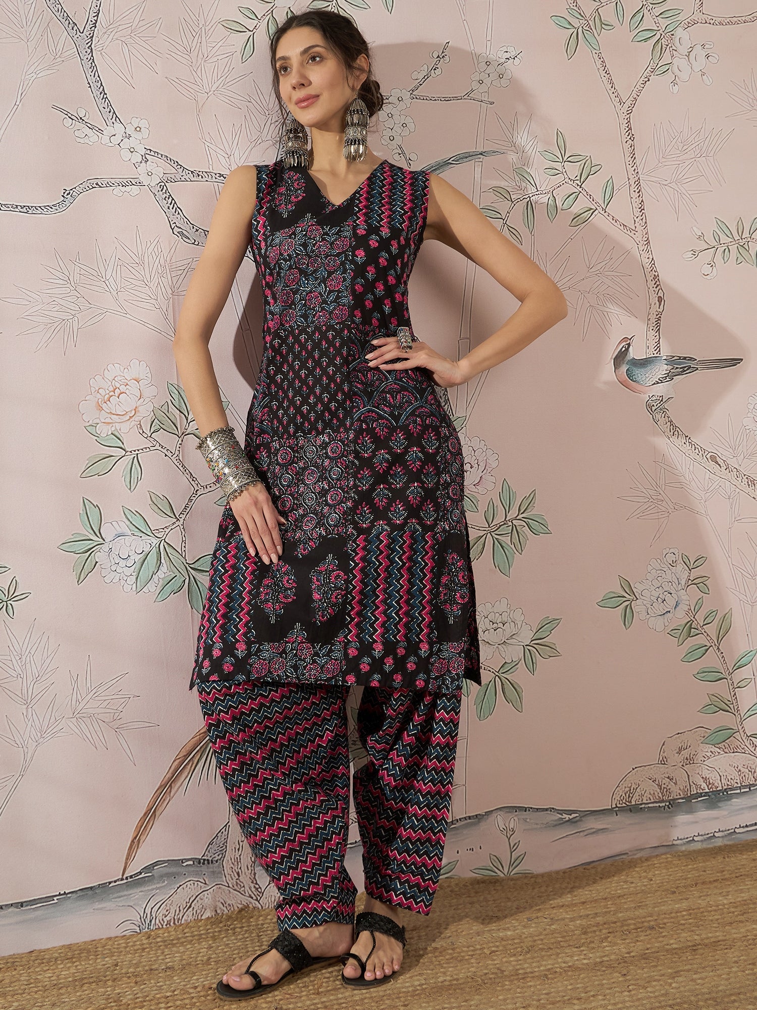 InWeave Black Pink Kurta Dhoti Set - Distacart