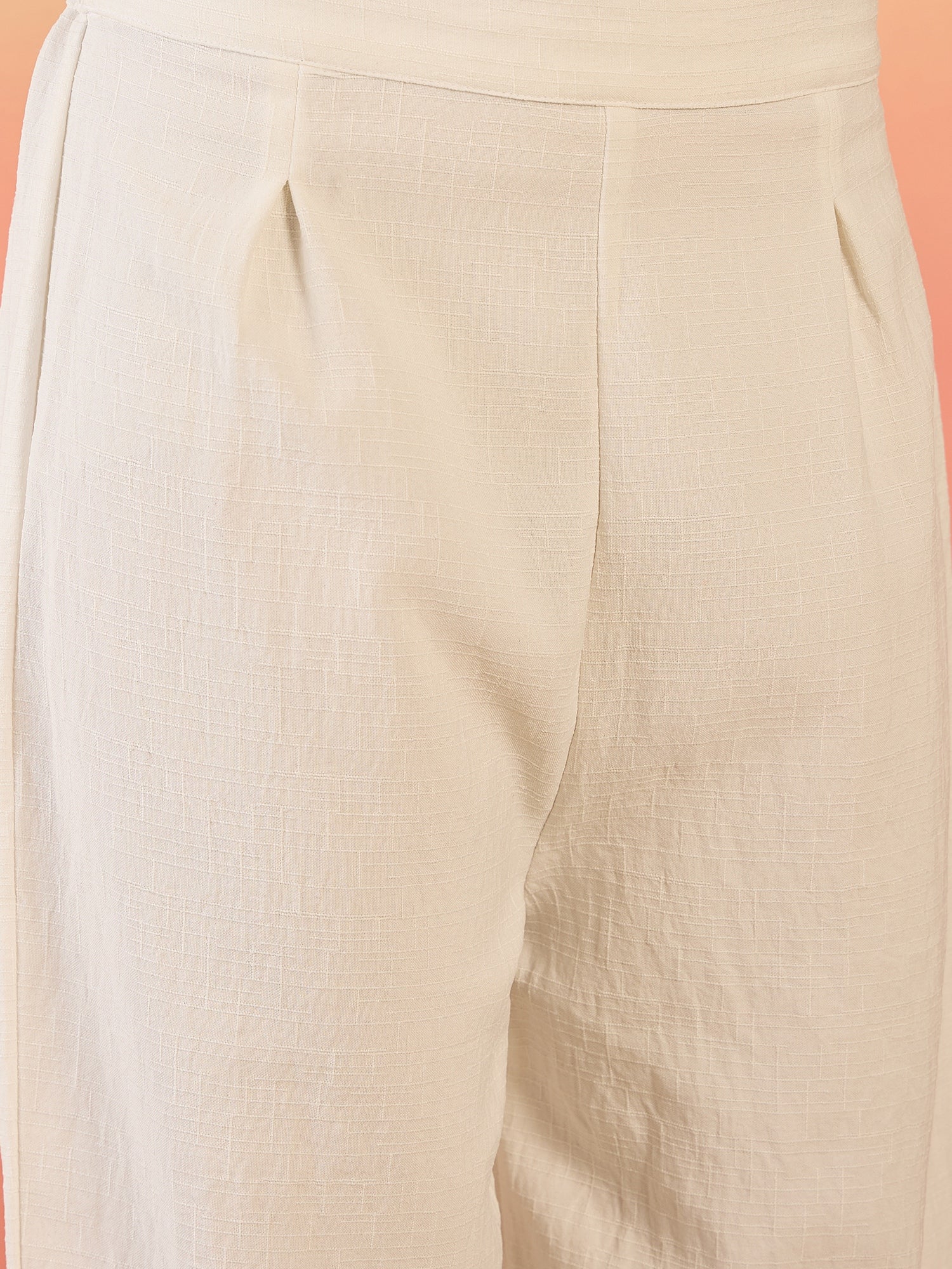 InWeave Black Embroidery R Neck White Set - Distacart