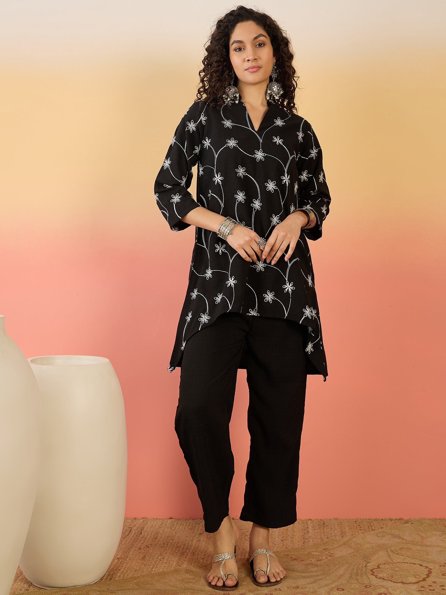 InWeave Black Embroidery Mandarin Black Set - Distacart