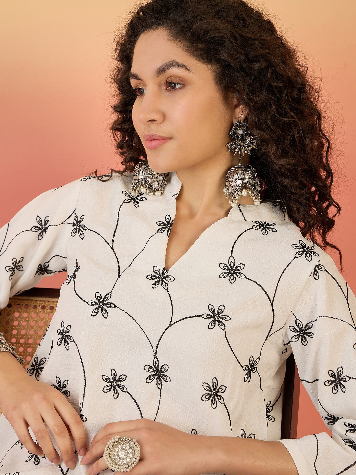 InWeave White Embroidery Mandarin White Set - Distacart