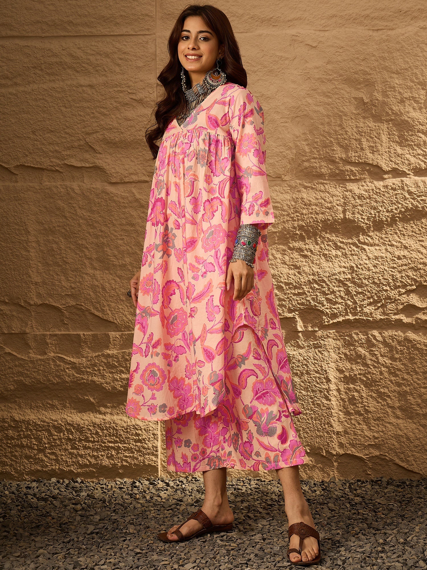 InWeave Light Peach Big V-Flared Kurta Set - Distacart