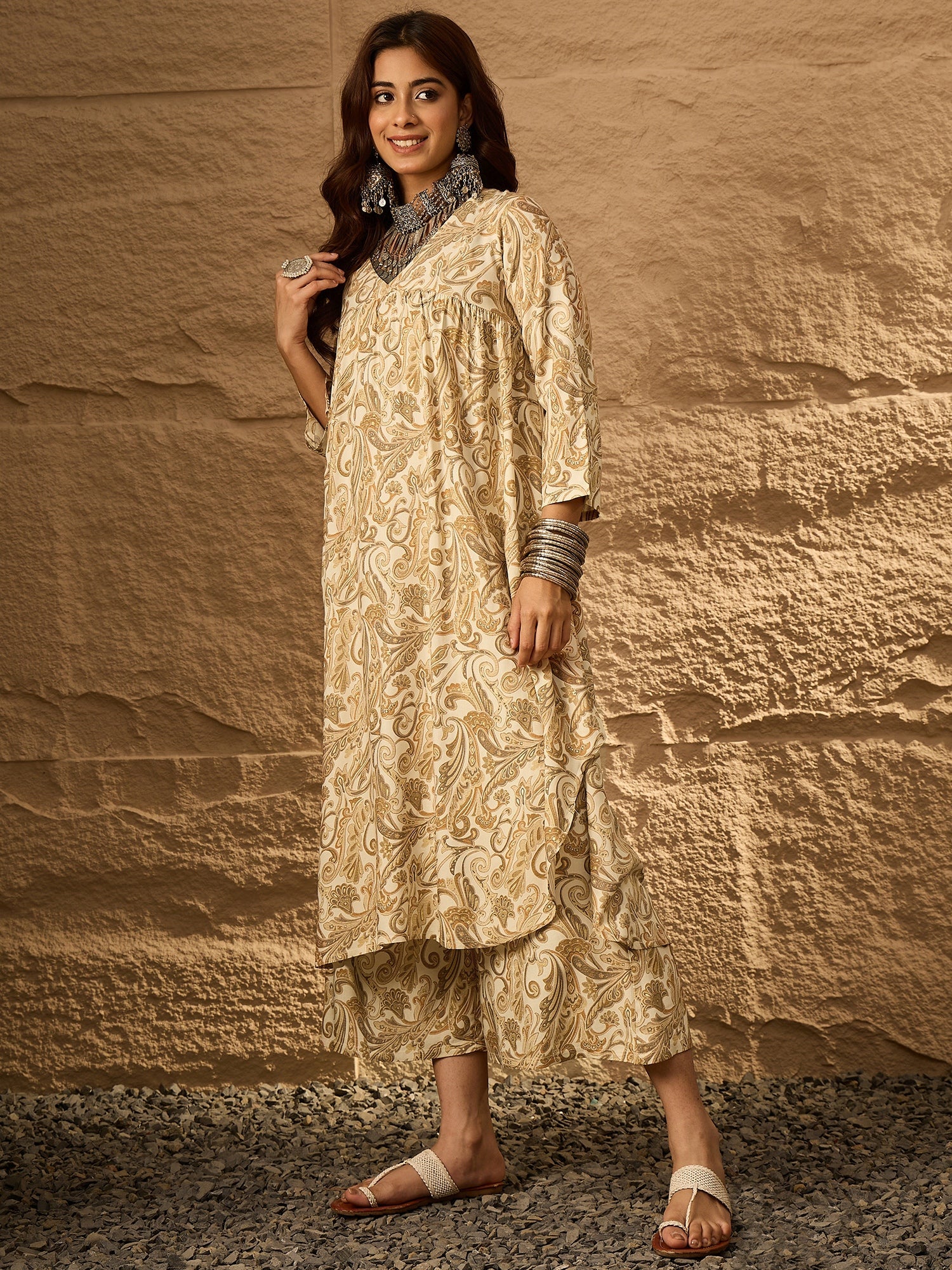 InWeave Off White Swirl V-Flared Kurta Set - Distacart