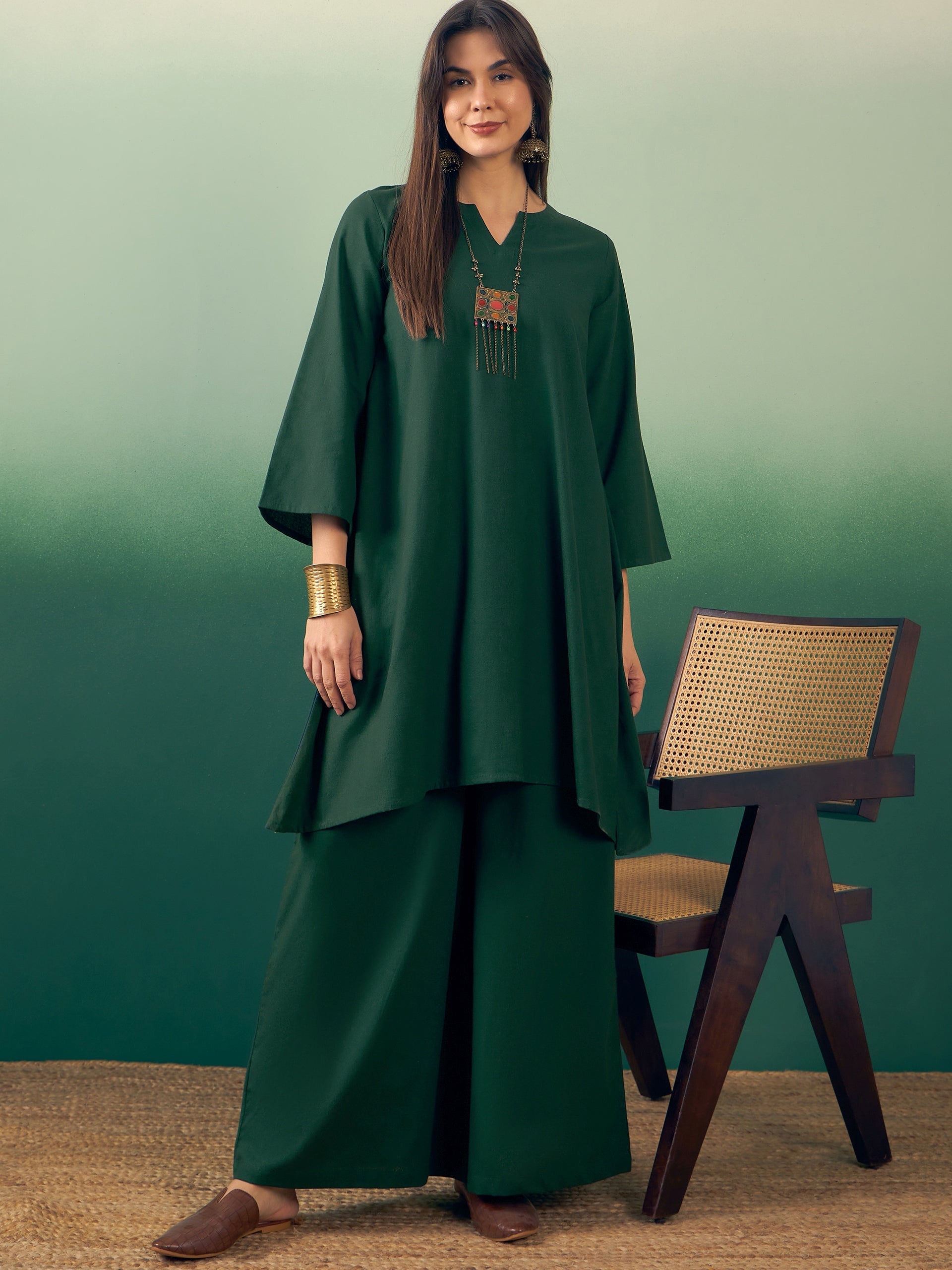 InWeave Dark Green Kurta Palazzo Set - Distacart