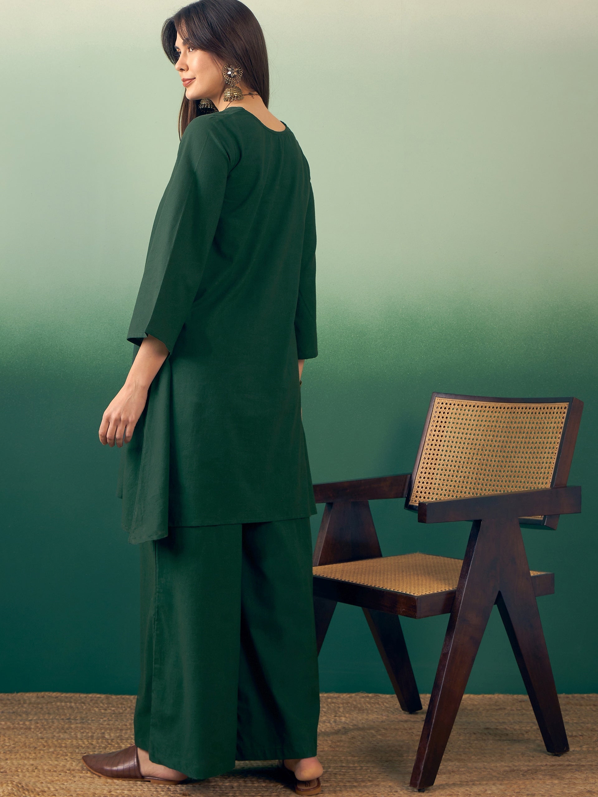 InWeave Dark Green Kurta Palazzo Set - Distacart