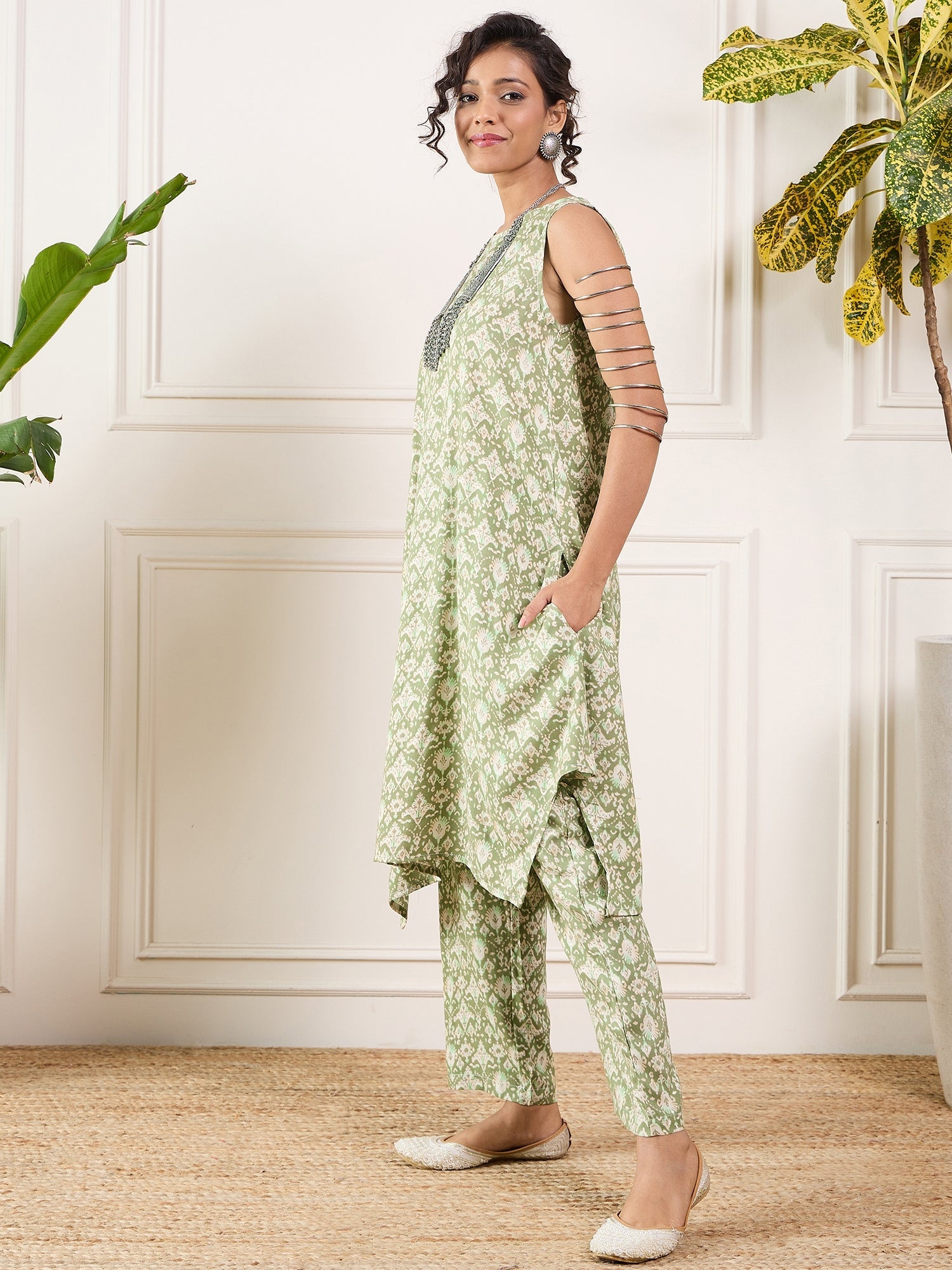 InWeave Apple Green Ikkat Print Foil Round Neck Kurta Pant Set - Distacart