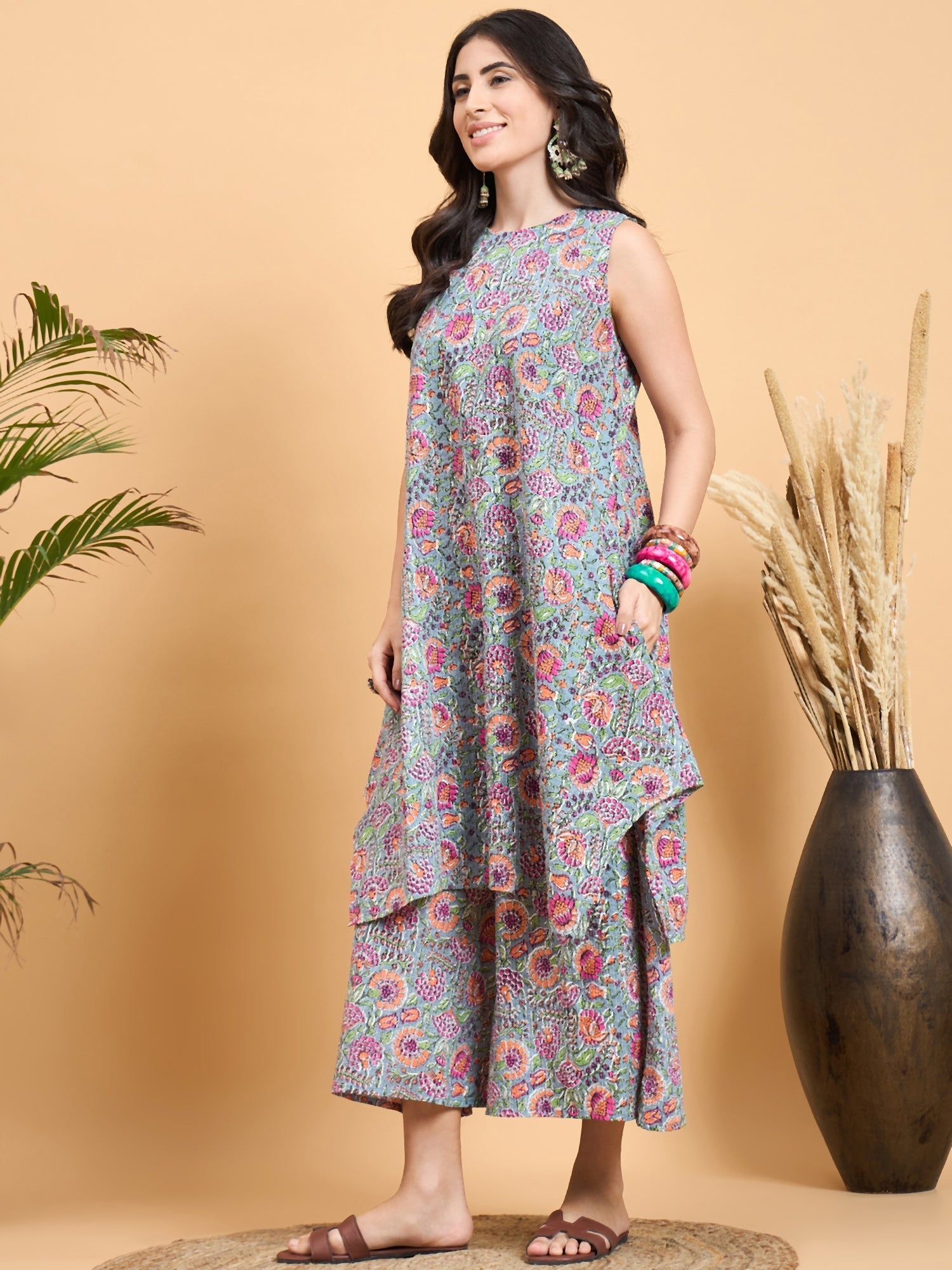 InWeave Grey Kantha Floral Jaal Short Palazzo Set - Distacart