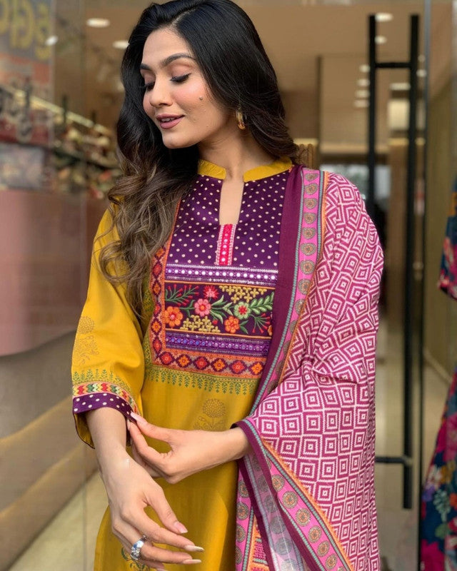 Malishka Women's Mustard Chanderi Printed Kurta Set With Dupatta - Distacart