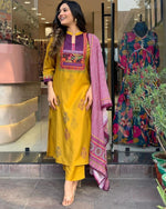 Thumbnail for Malishka Women's Mustard Chanderi Printed Kurta Set With Dupatta - Distacart