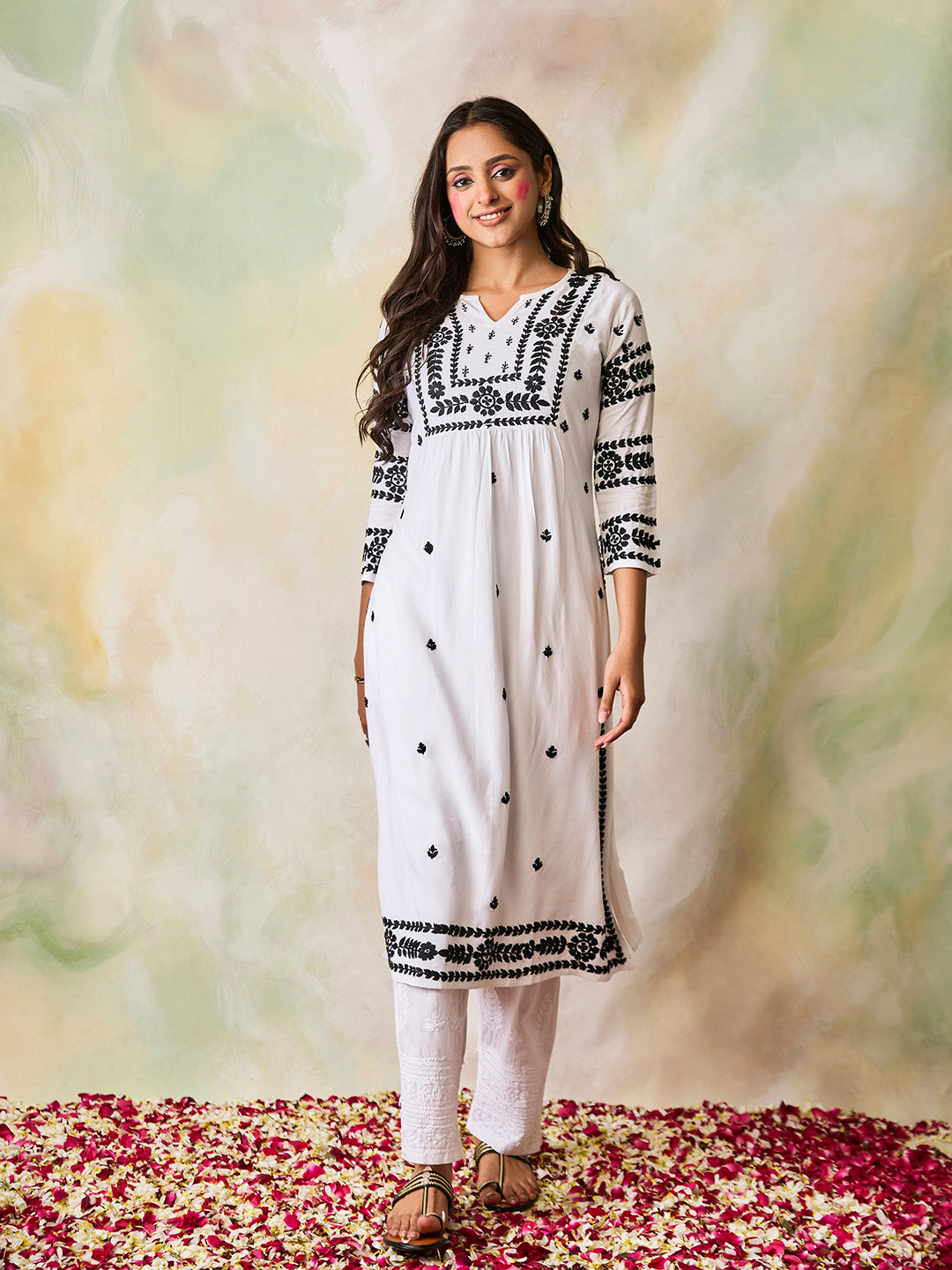 HOUSE OF KARI Notched Neck Floral Embroidered Chikankari Cotton Kurta - Distacart