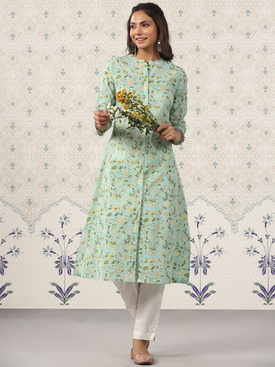 Ode by House of Pataudi Floral Printed Band Collar Pure Cotton Kurta - Distacart