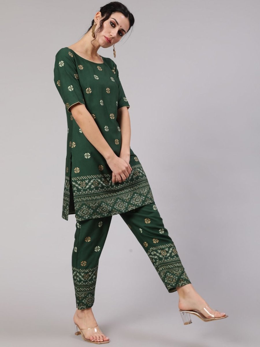 Aks Ethnic Motifs Printed Regular Kurta with Trousers - Distacart