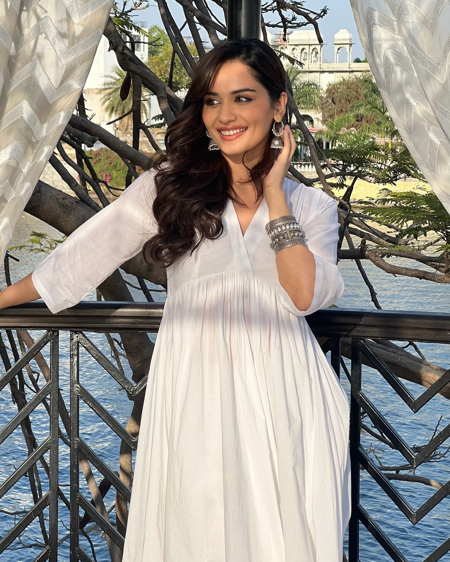 trueBrowns White Cotton Schiffli Flared Anarkali Kurta Set - Distacart