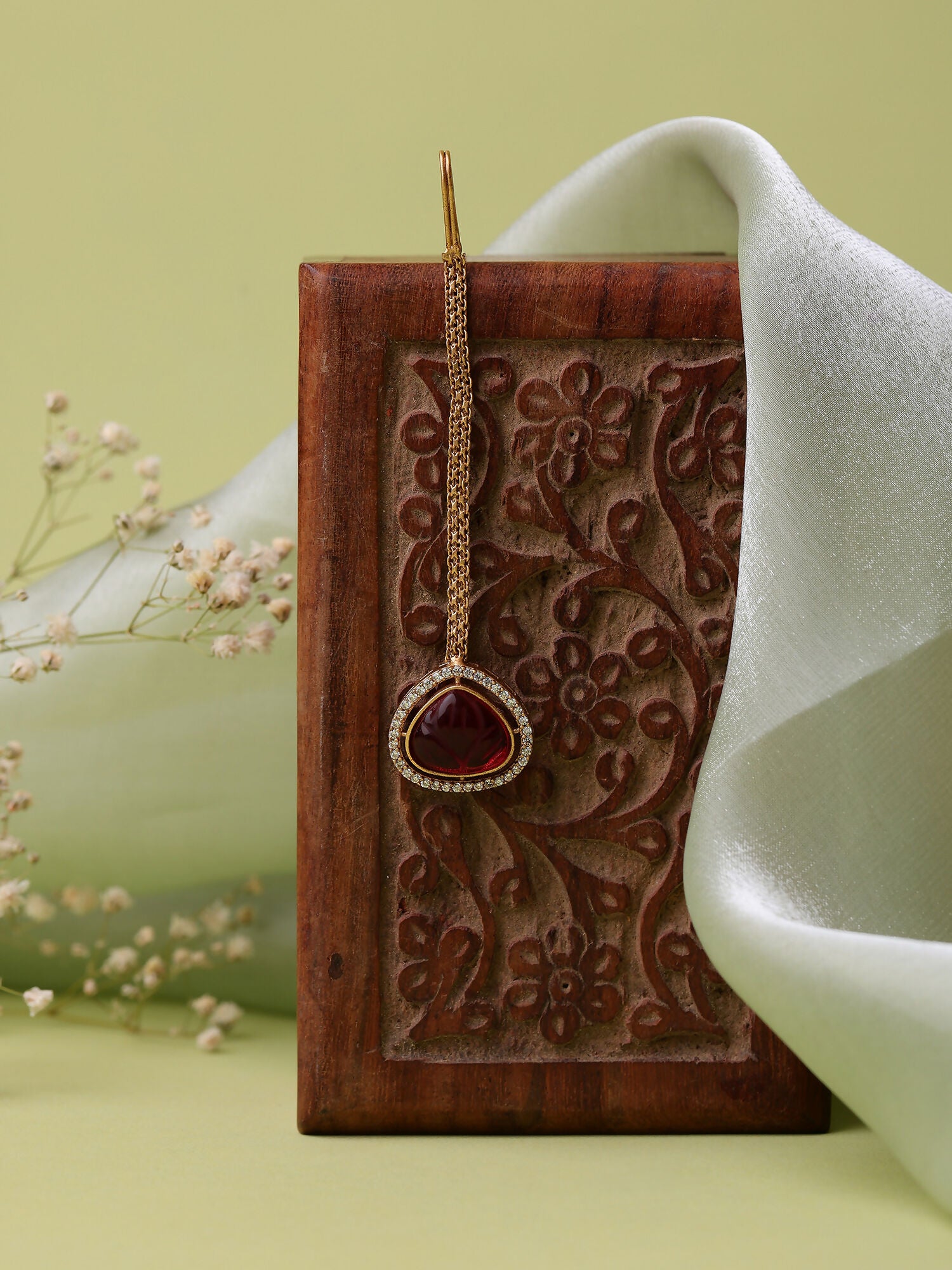 Ruby Raang Gold Polished Maroon Stone Kundan Maang Tikka