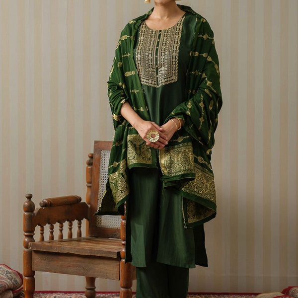 Ode by House of Pataudi Floral Printed Straight Kurta & Trousers With Dupatta - Distacart