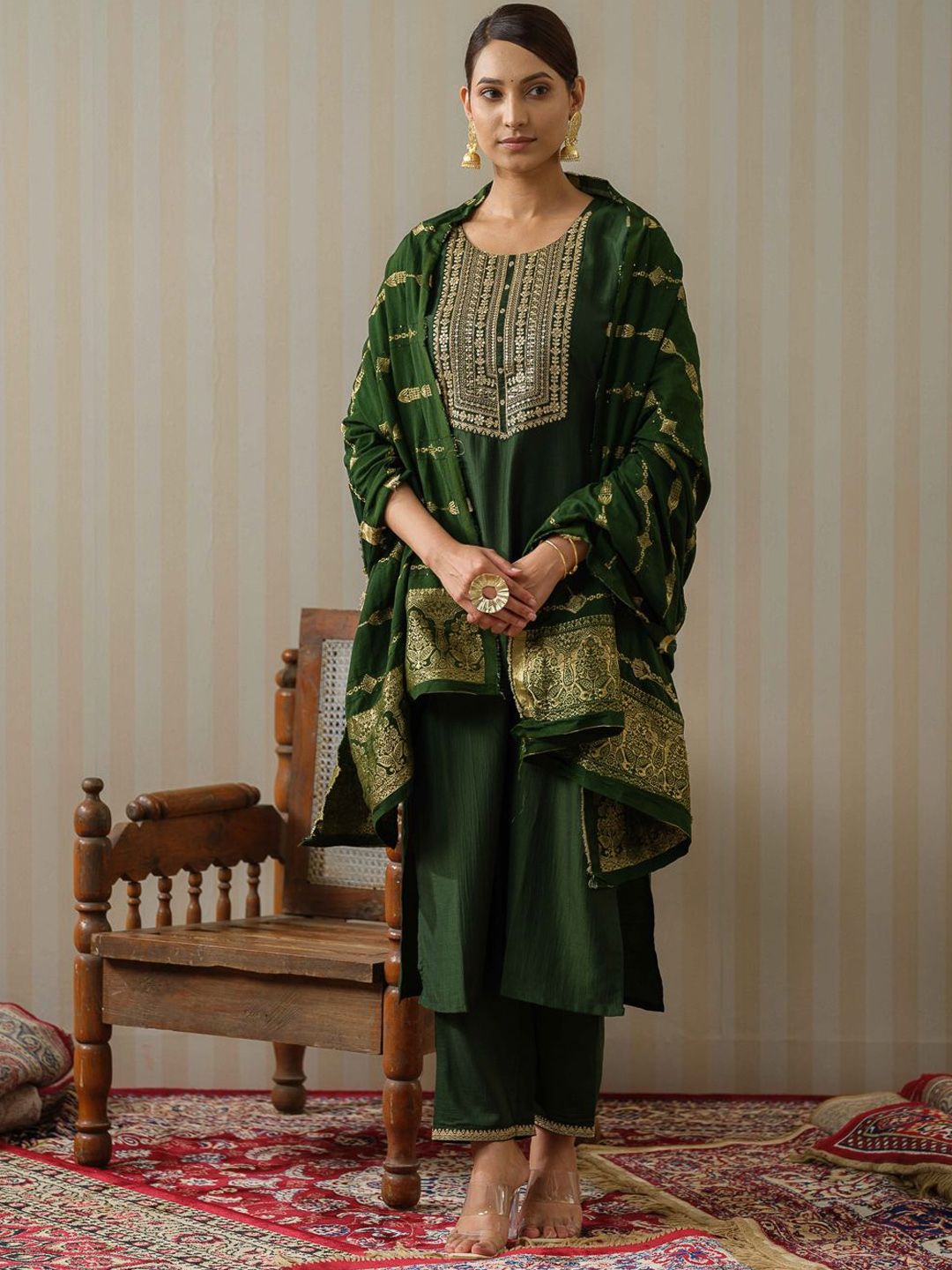 Ode by House of Pataudi Floral Printed Straight Kurta & Trousers With Dupatta - Distacart