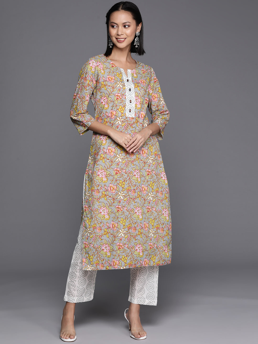Varanga Women Grey And Green Floral Printed Straight Kurta With Printed Trouser - Distacart